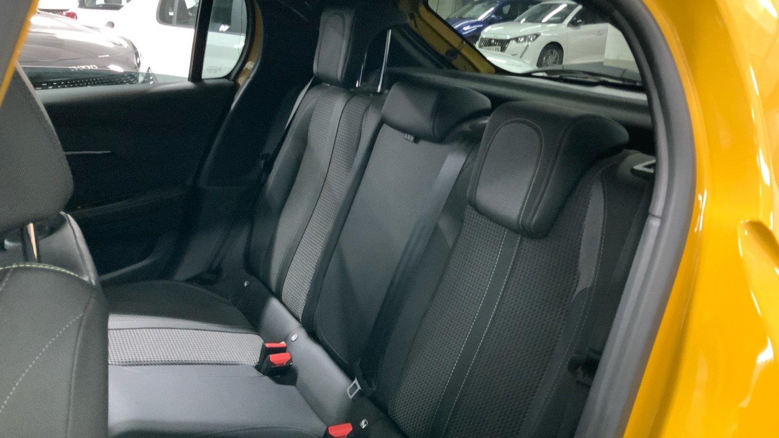 2021 Peugeot 208