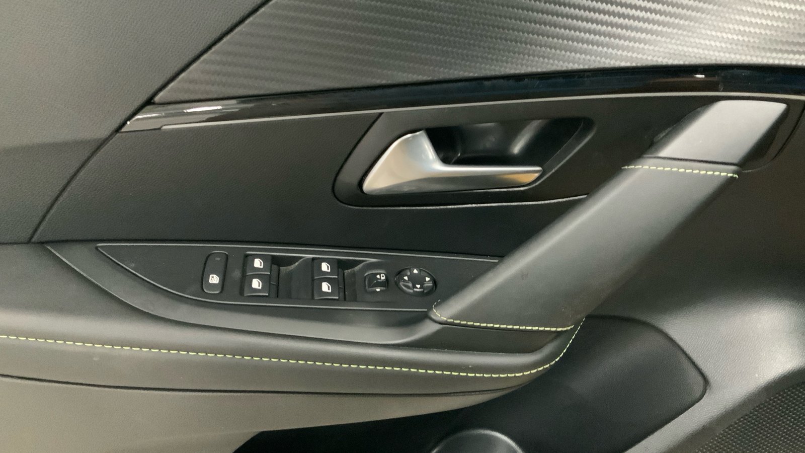 2021 Peugeot 208