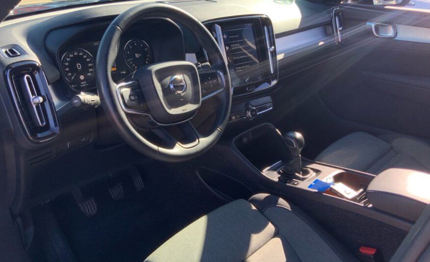 2020 Volvo XC40