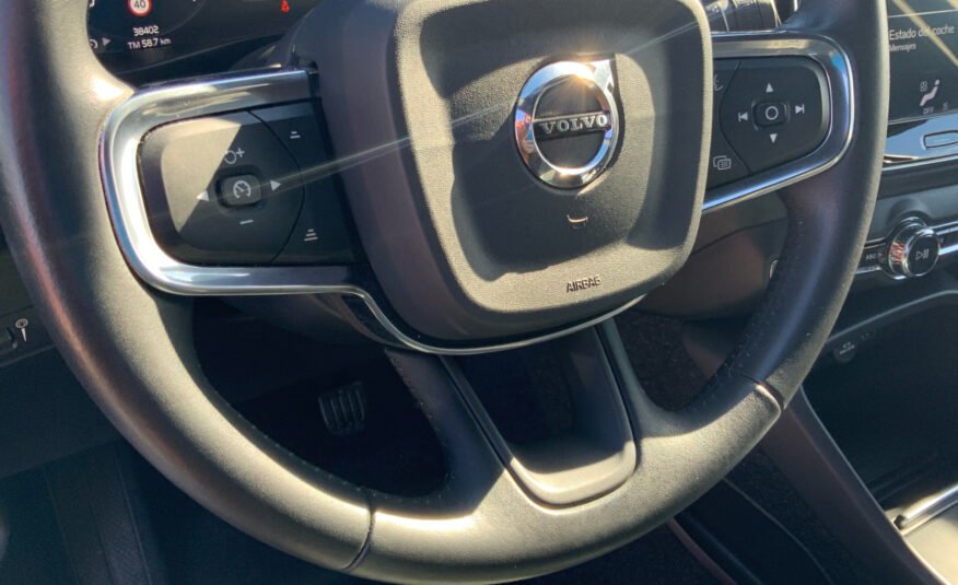 2020 Volvo XC40