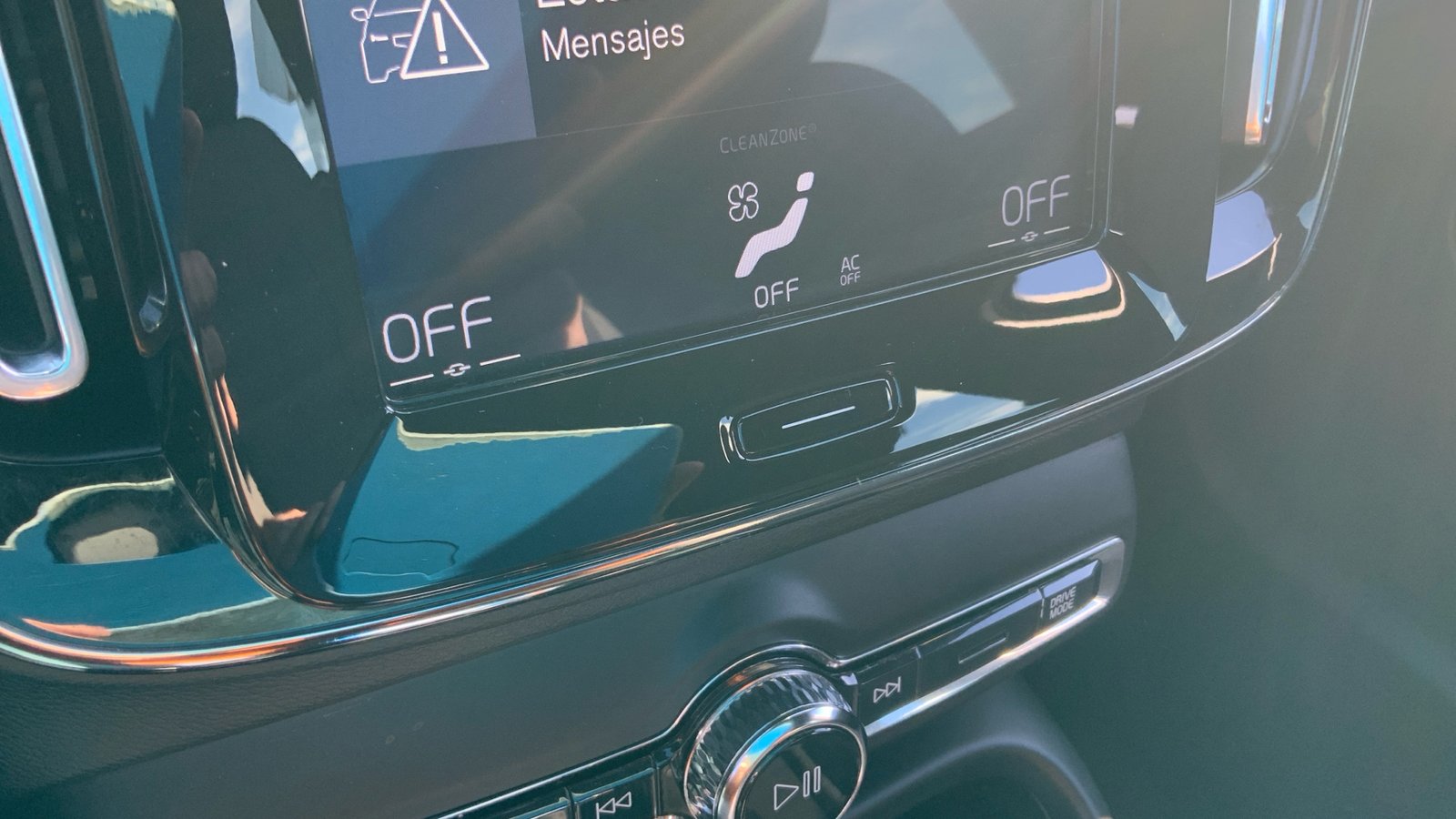 2020 Volvo XC40