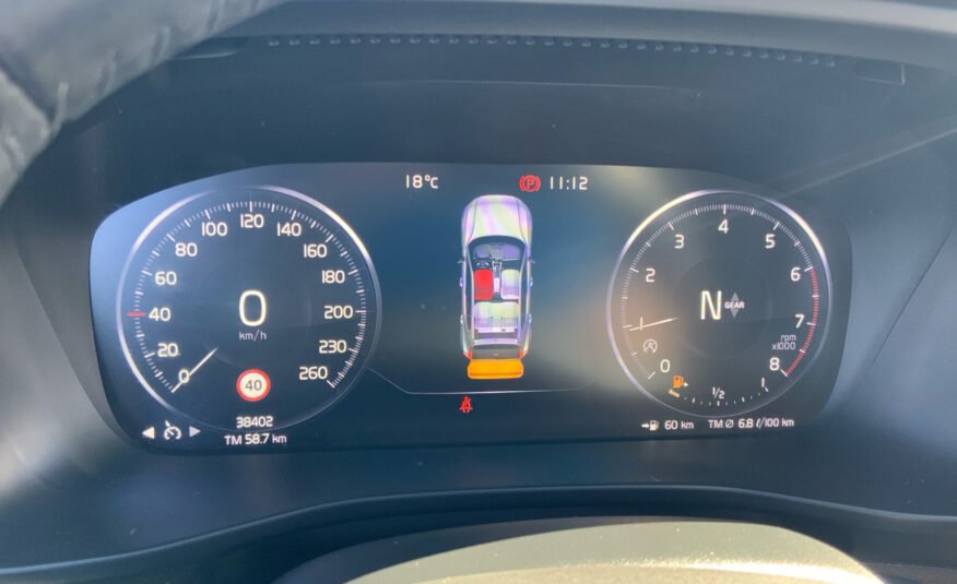 2020 Volvo XC40