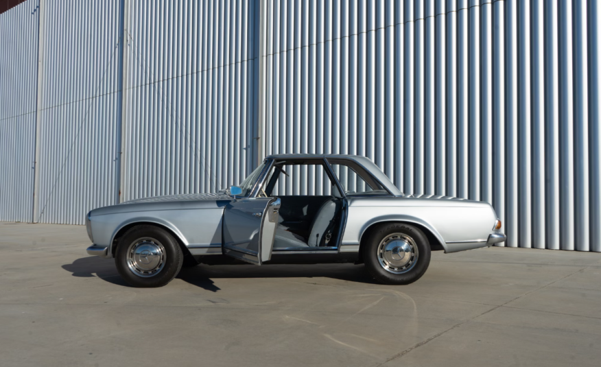 1971 Mercedes-Benz 280 SL PAGODA