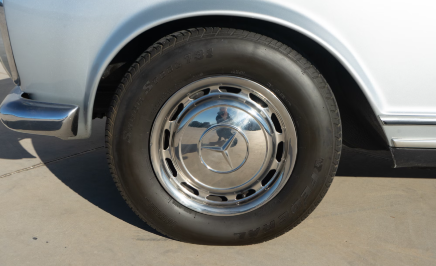 1971 Mercedes-Benz 280 SL PAGODA