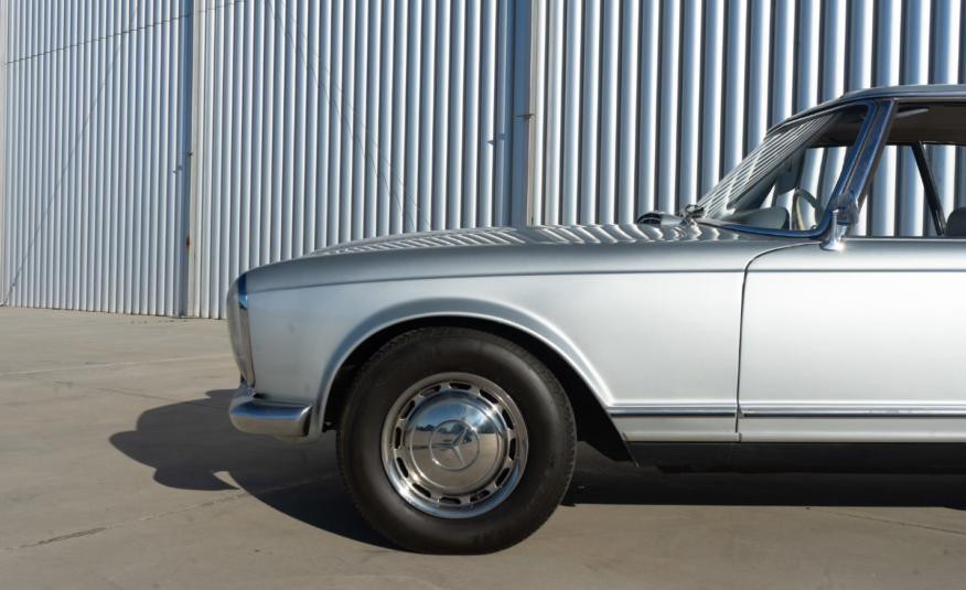 1971 Mercedes-Benz 280 SL PAGODA