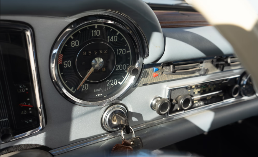 1971 Mercedes-Benz 280 SL PAGODA