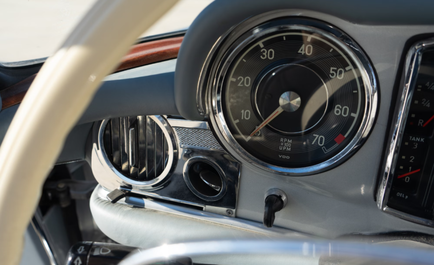 1971 Mercedes-Benz 280 SL PAGODA