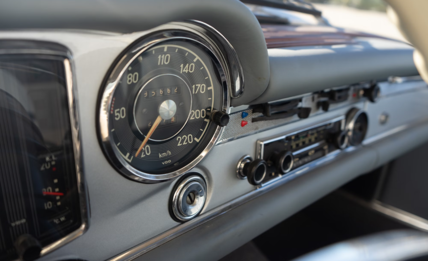 1971 Mercedes-Benz 280 SL PAGODA