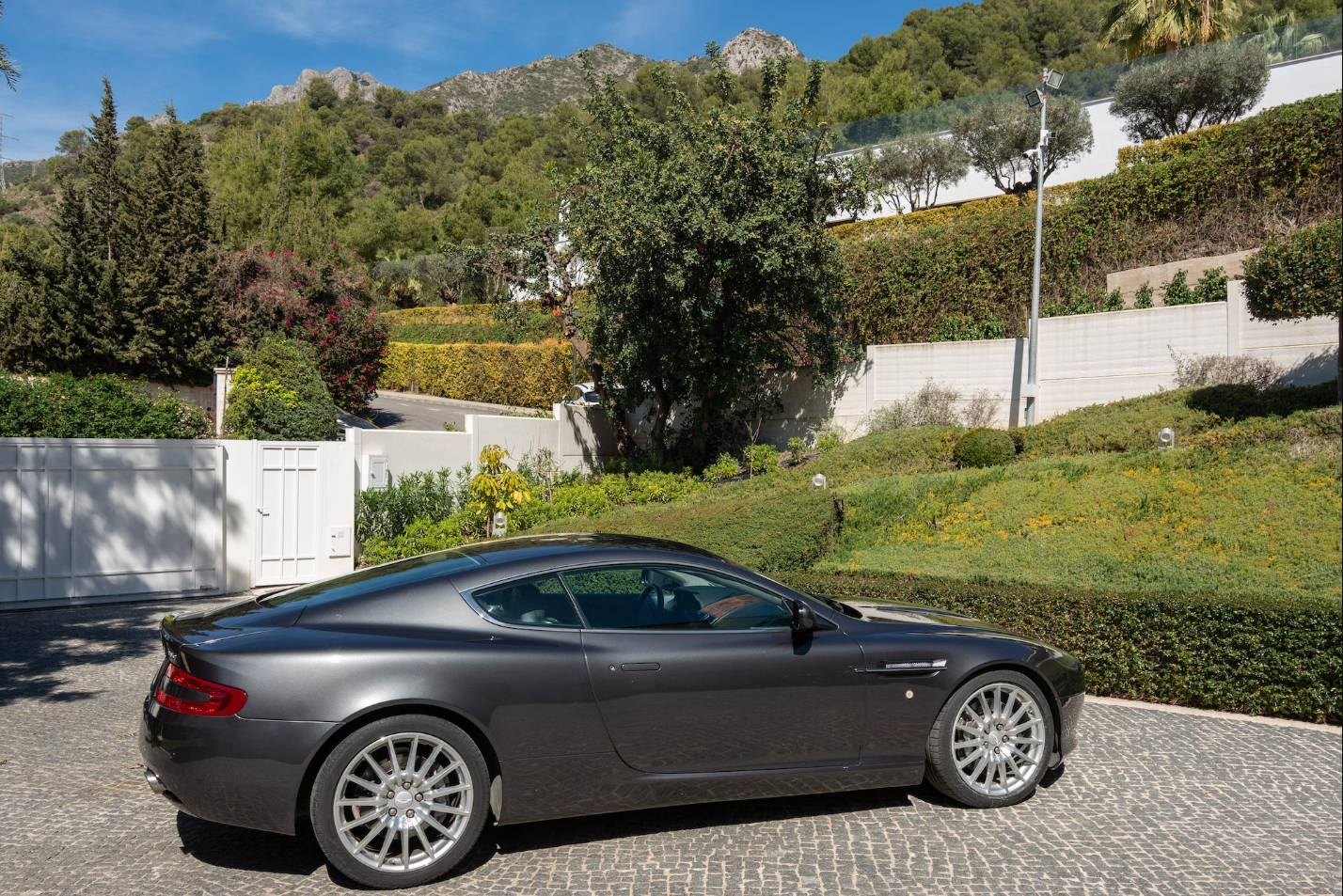 2006 Aston Martin DB9