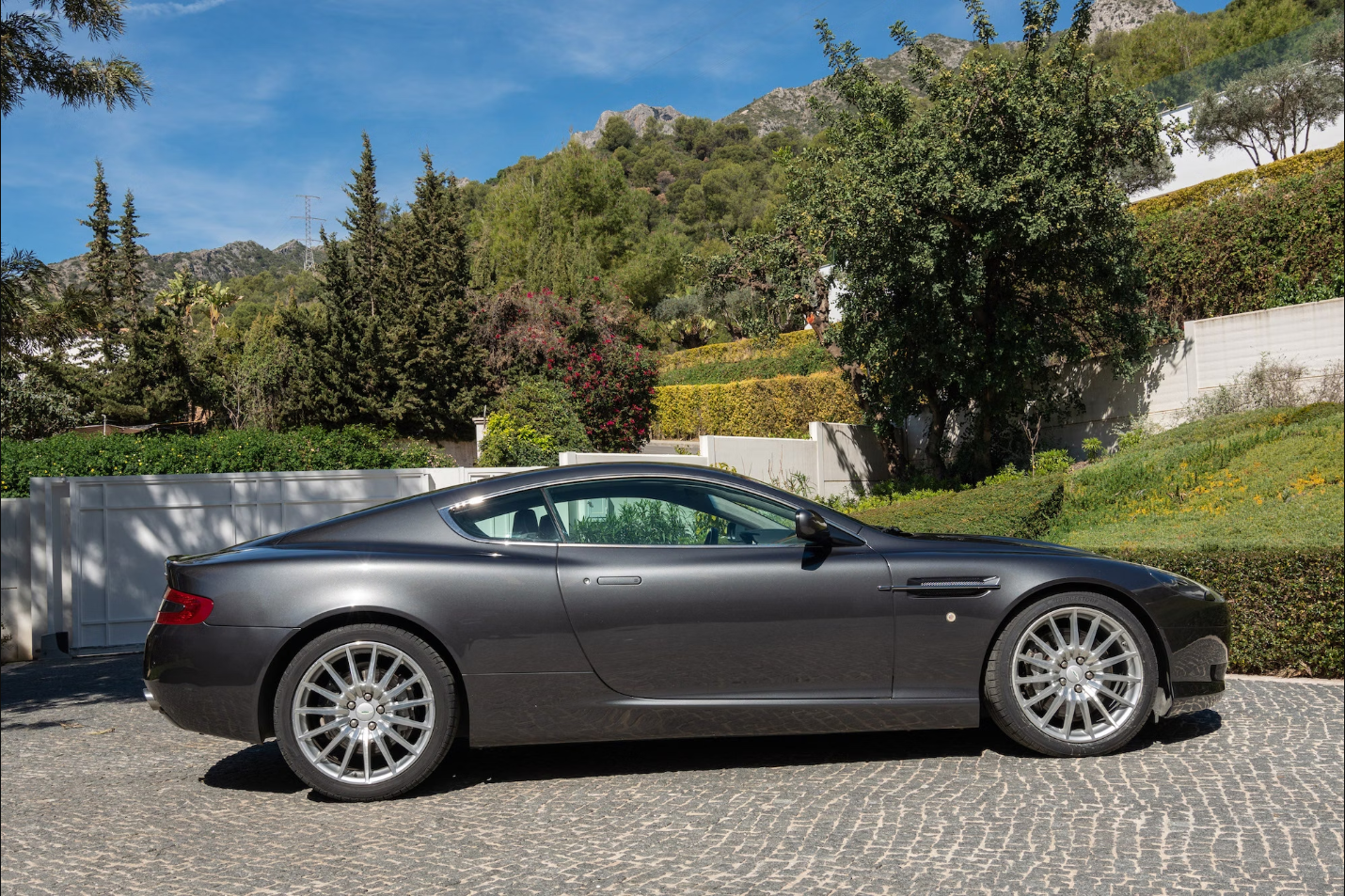 2006 Aston Martin DB9