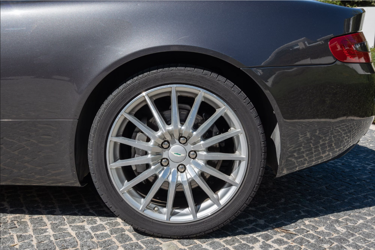 2006 Aston Martin DB9