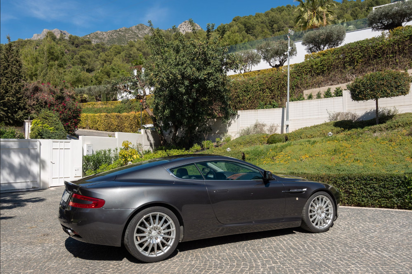 2006 Aston Martin DB9