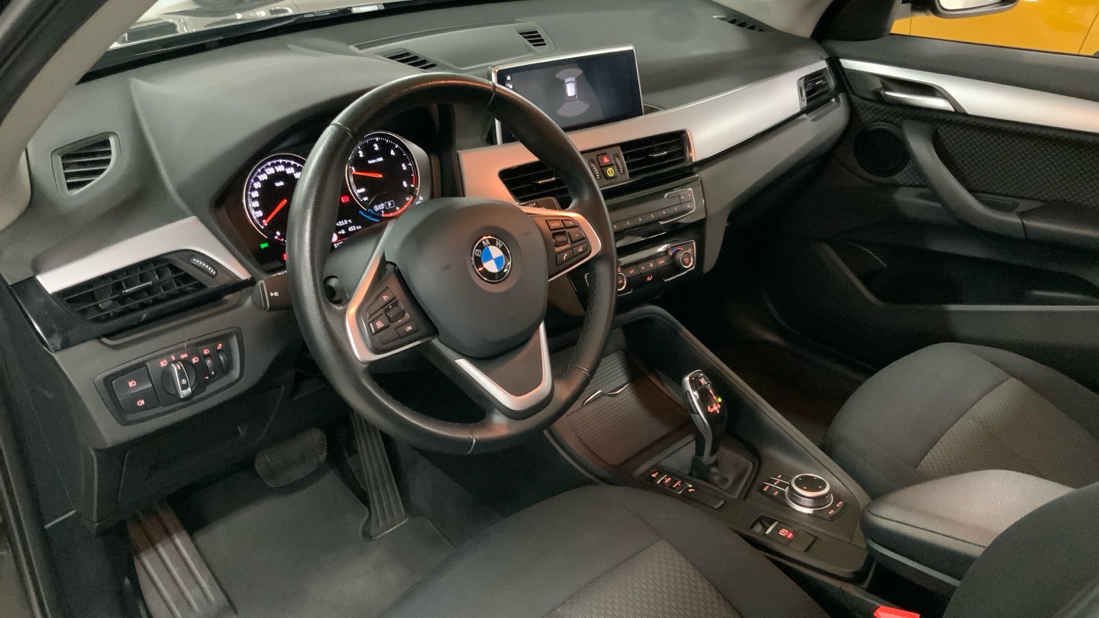 2022 BMW X1