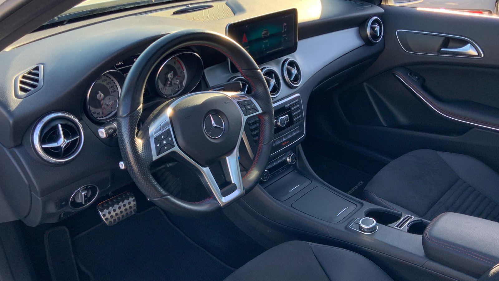 2014 Mercedes-Benz GLA 220