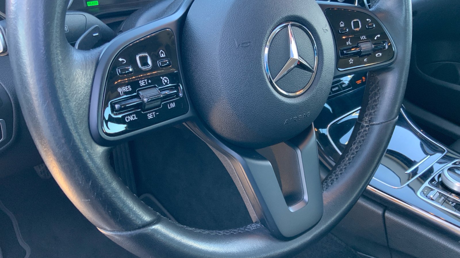 2019 Mercedes-Benz C200